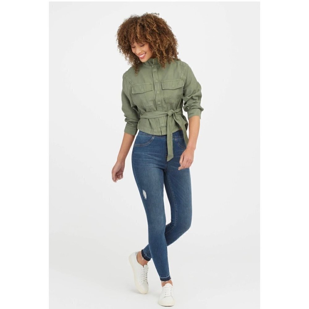 🌷Sale Spanx Distressed Ankle Skinny Jeans Size Medium Medium Wash Released Hem
